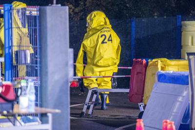 Asperg: Brandmelderalarm wird zum Gefahrguteinsatz - 2500 Liter Salzsaeure ausgetreten